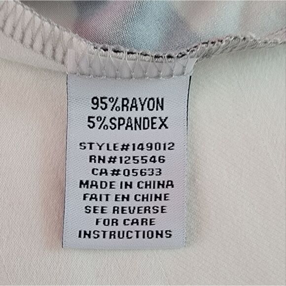 LIV Habitat Clothes NWT black red and white graphic tunic size xl - Picture 8 of 9